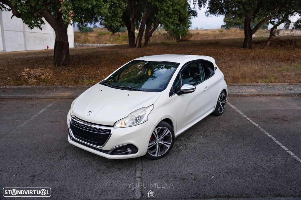 Peugeot 208 1.6 THP GTi - 1