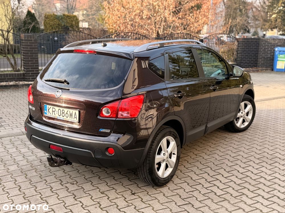 Nissan Qashqai - 2