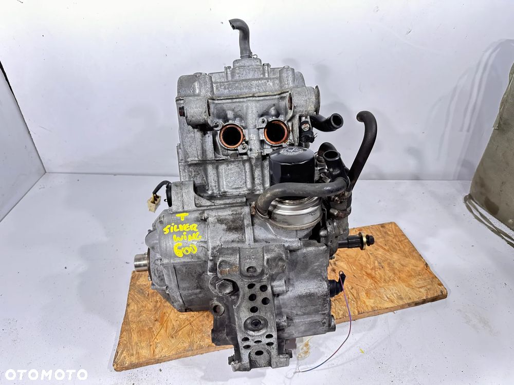Silnik Honda Silver Wing 600 - 2