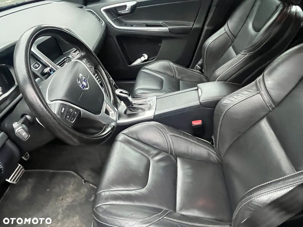 Volvo XC 60 D3 Drive-E R-Design Kinetic - 14