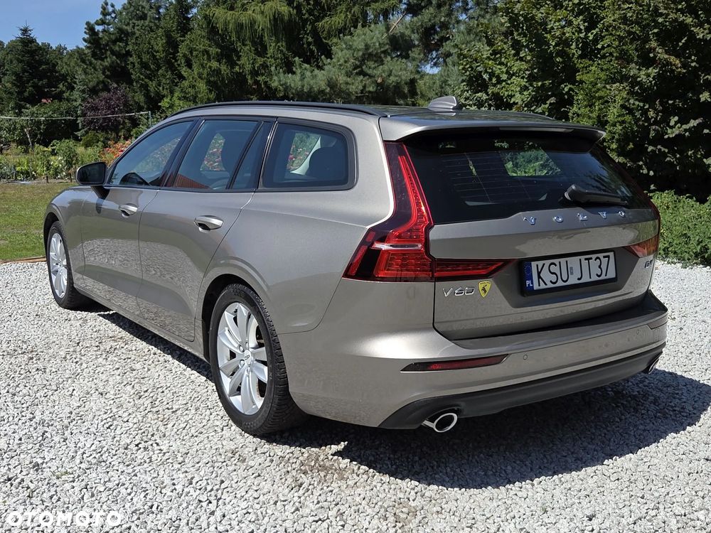 Volvo V60 D4 Geartronic Momentum - 24