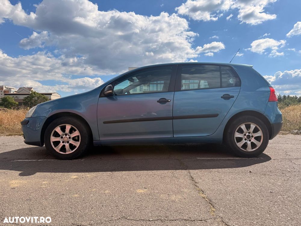 Volkswagen Golf - 2
