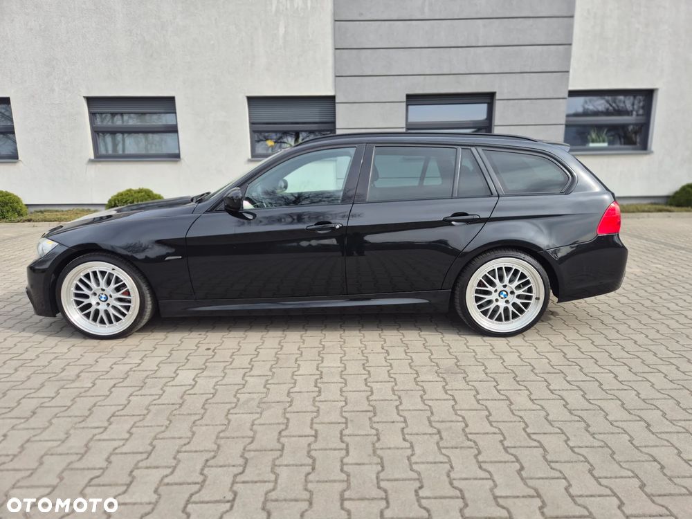 BMW Seria 3 318d M Sport - 3