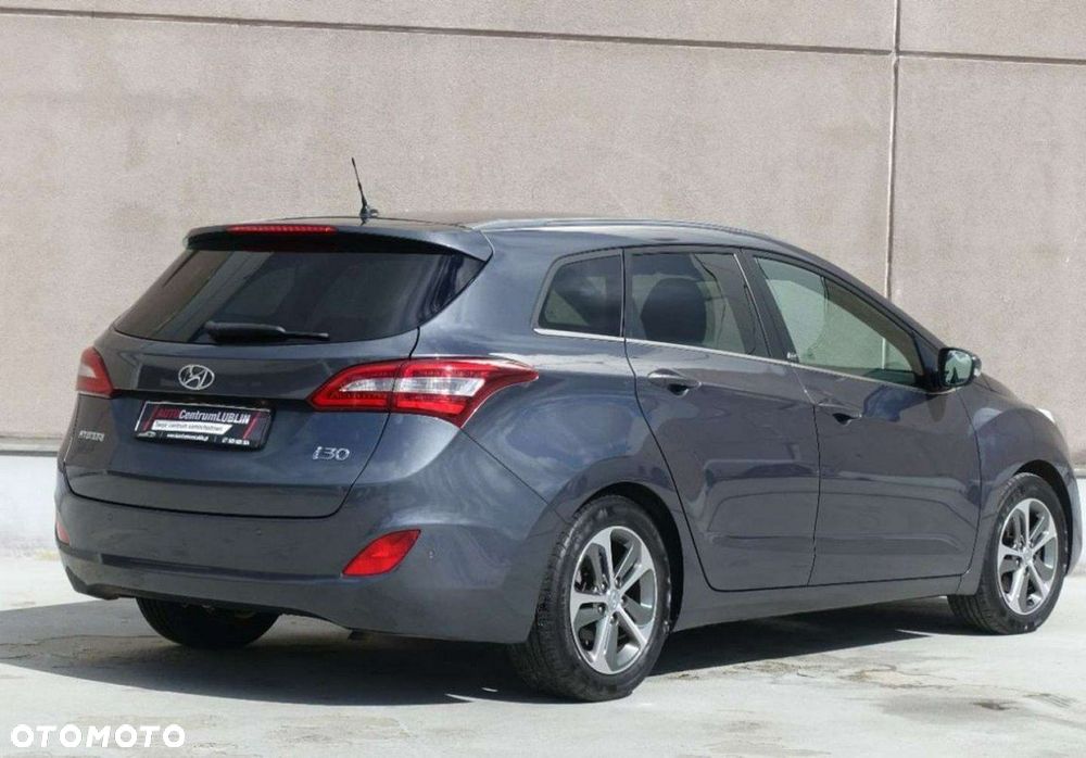 Hyundai i30 1.6 CRDi BlueDrive Go - 10