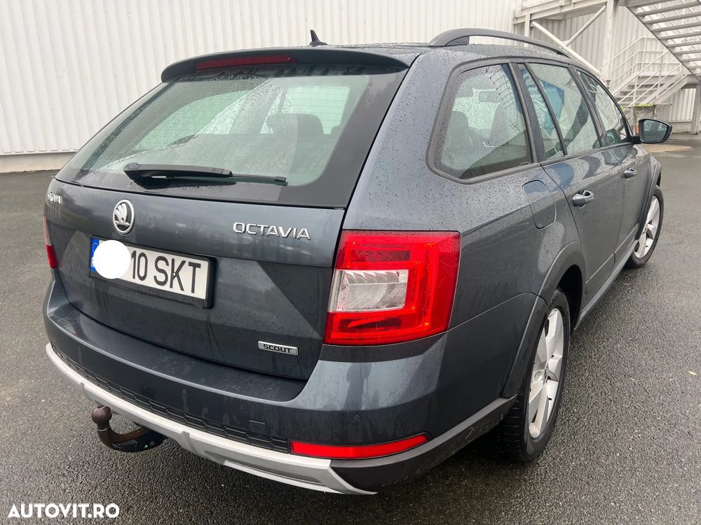 Skoda Octavia Combi 2.0 TDI 4x4 DSG Scout - 11