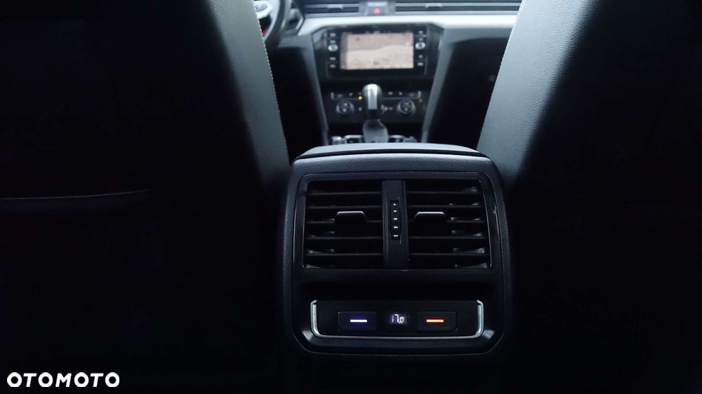Volkswagen Passat Alltrack - 40