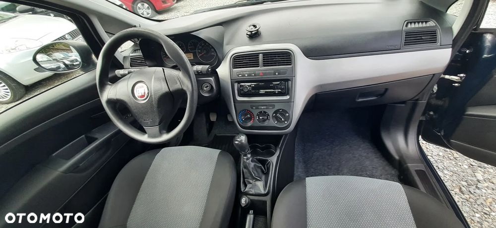 Fiat Punto - 32