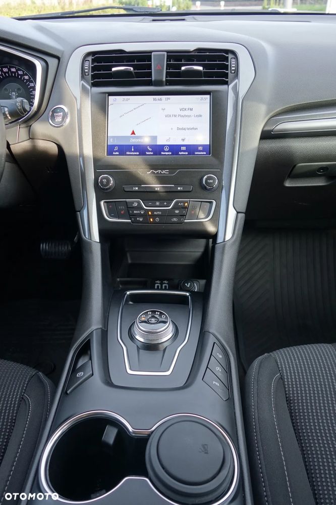 Ford Mondeo 2.0 EcoBlue Titanium - 11