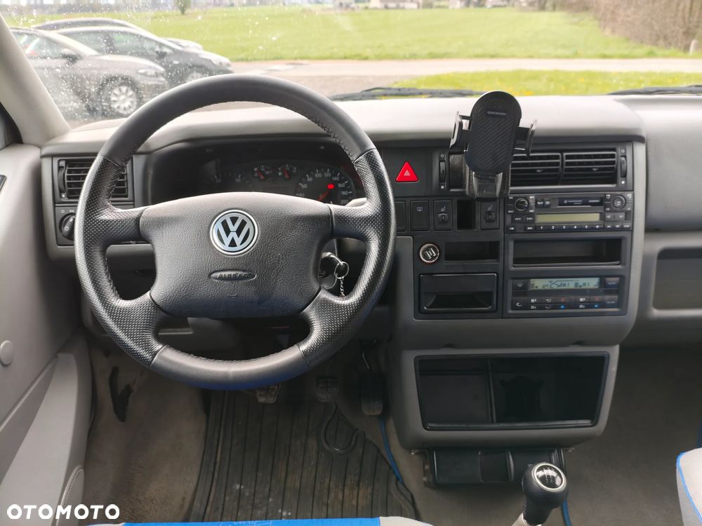 Volkswagen Multivan Standard - 28