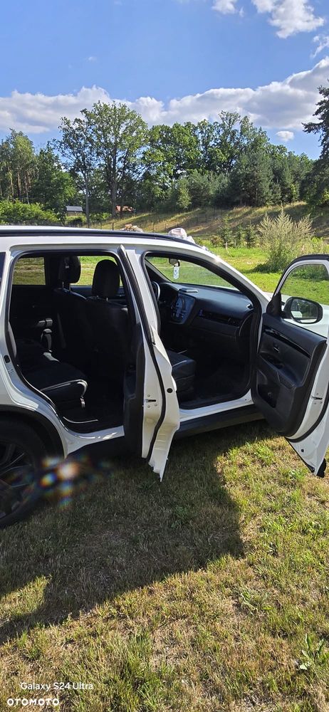 Mitsubishi Outlander - 13