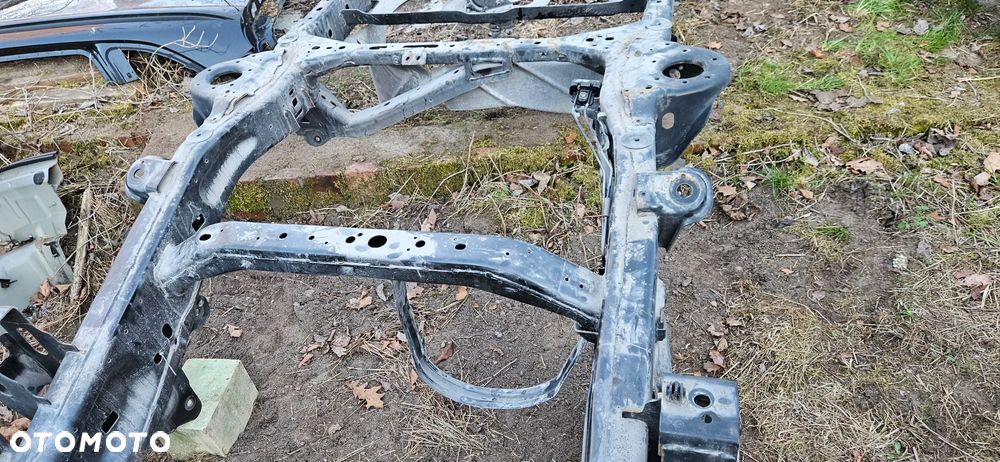 RAM 1500 V 5 2019- 4X4 5.7 HEMI QUAD CAB 1,5 Big Horn Rama samonośna Podwozie Poduszka ramy Osłona zbiornika Obudowa 52029964ac Przewód hamulcowy pompy ABS Instalacja ramy Wiązka kable Ucho Hak przedni Mocowanie 68323651AA 68323650AA - 10