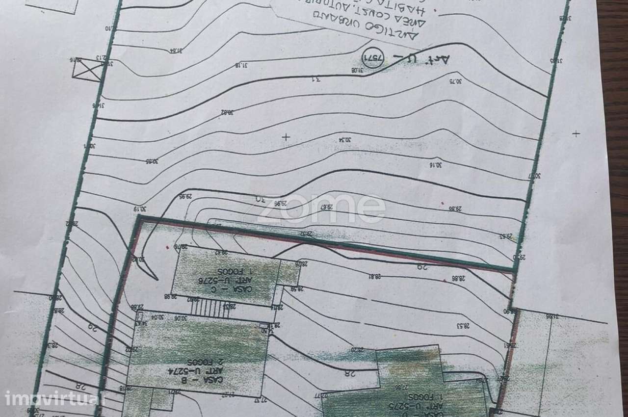 Lote Urbano, 5 fogos existentes _ ruínas. - Grande imagem: 4/4