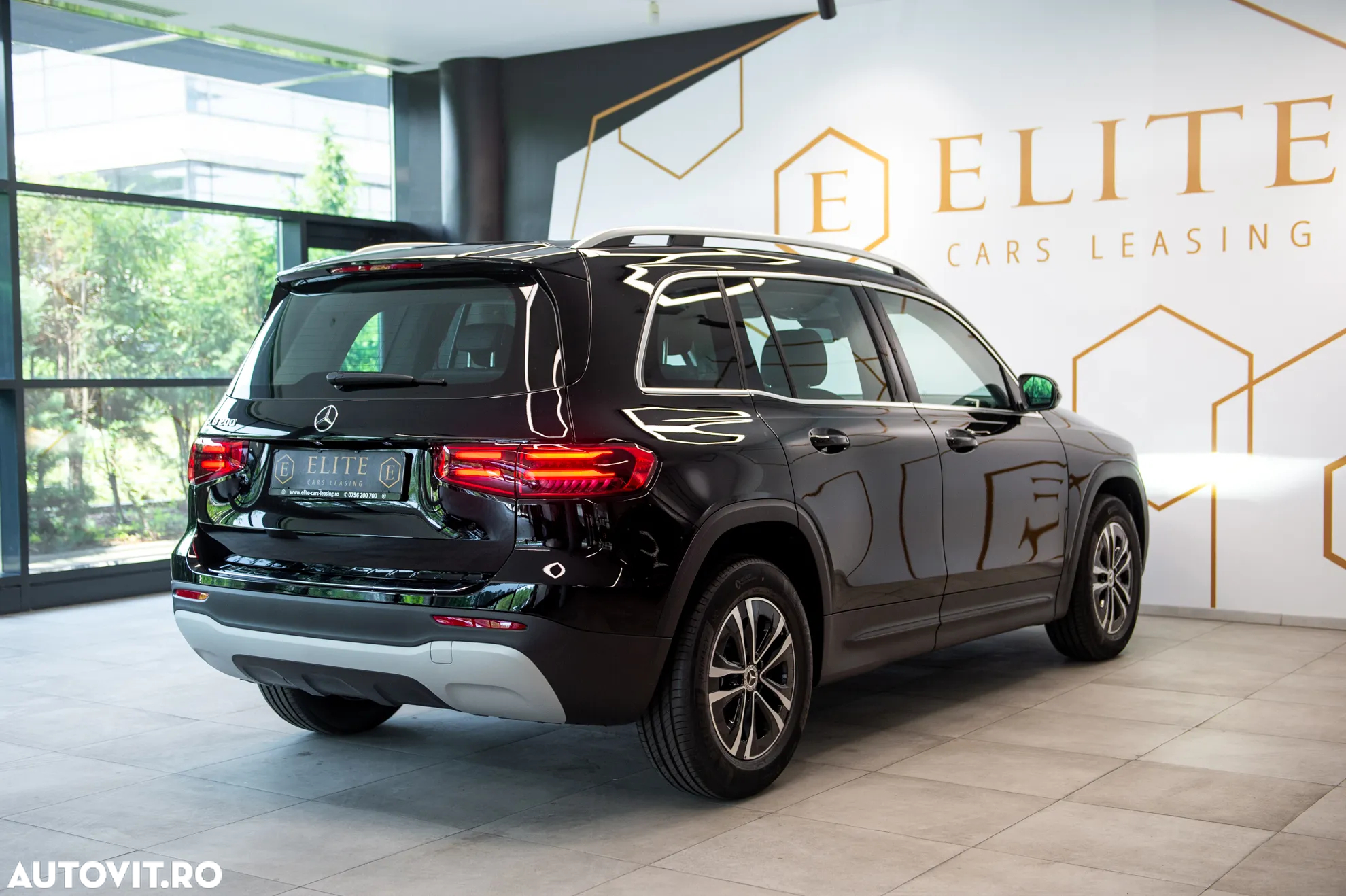 Mercedes-Benz GLB 200 7G-DCT - 5