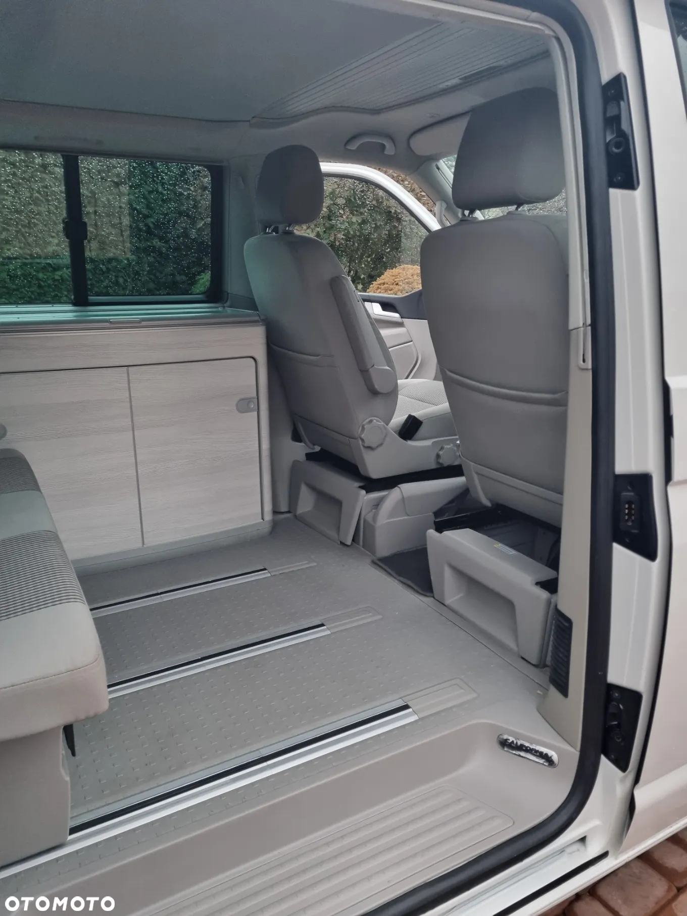 Volkswagen CALIFORNIA OCEAN KAMPER - 19