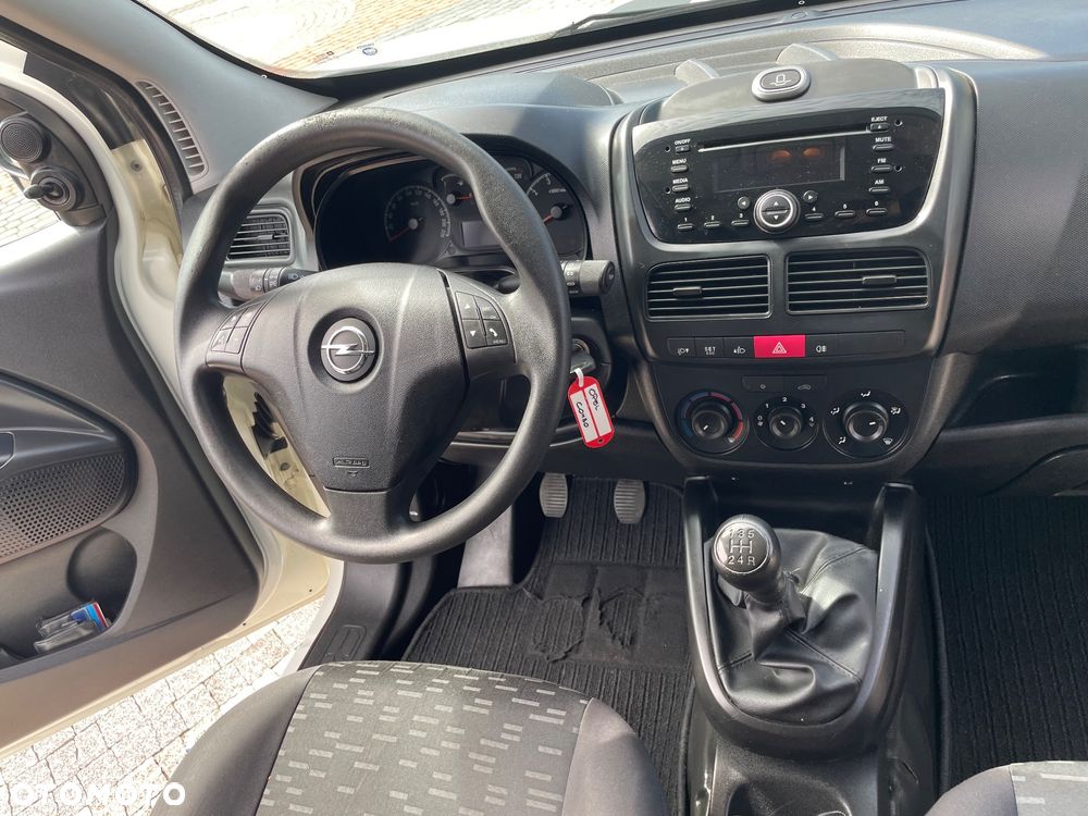 Opel Combo - 18
