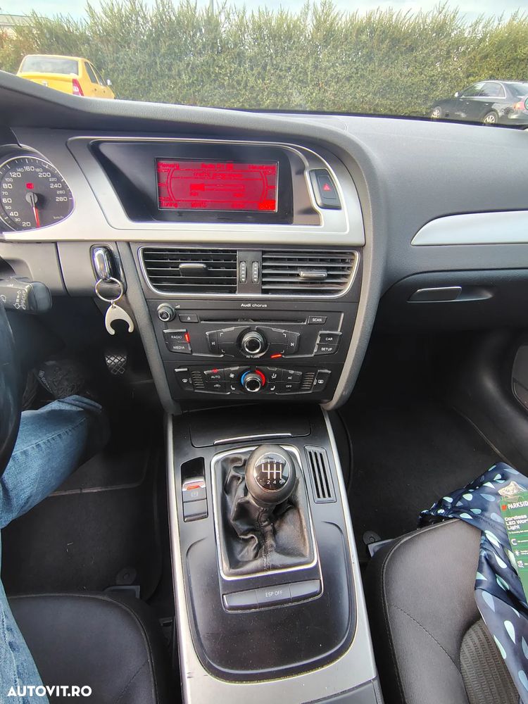 Audi A4 Avant 1.8 TFSI Attraction - 12