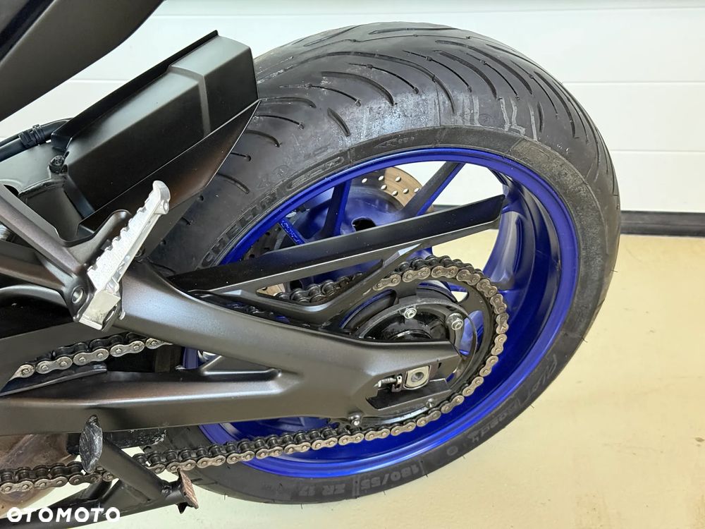 Yamaha MT - 12