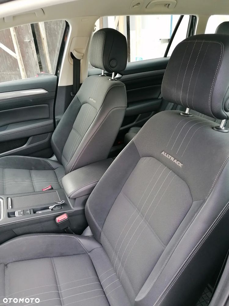 Volkswagen Passat - 14