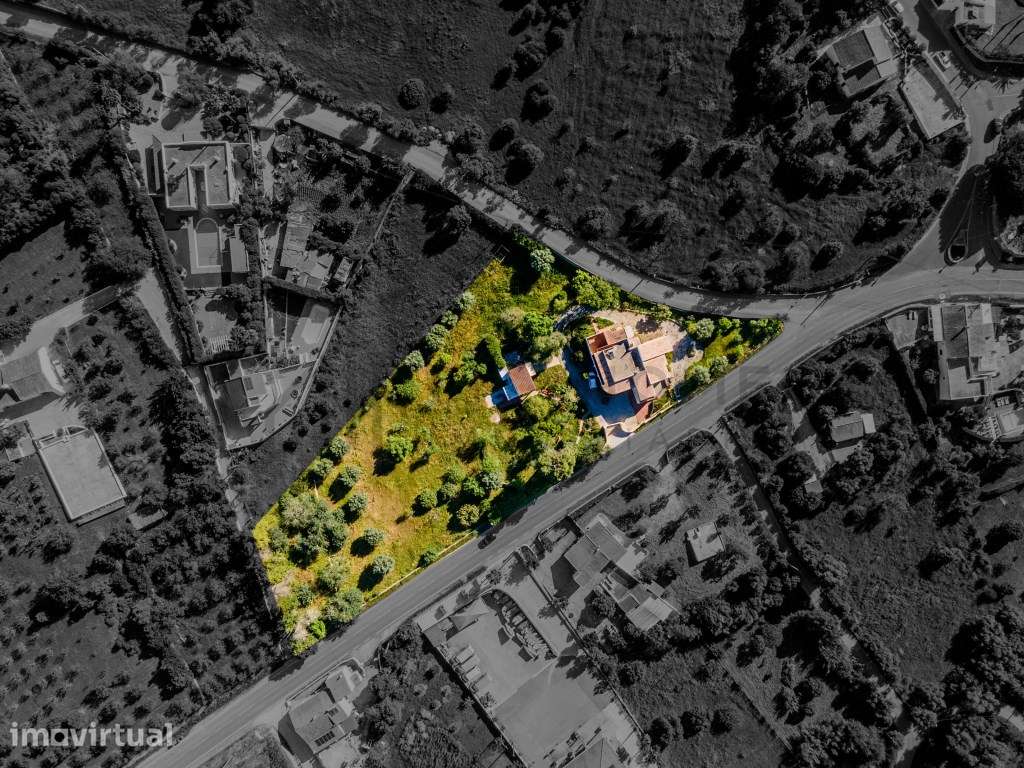 Moradia Isolada T4 com Cave e Terreno de 5.960 m² - Grande imagem: 5/48