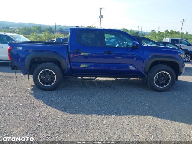 Toyota Tacoma - 9