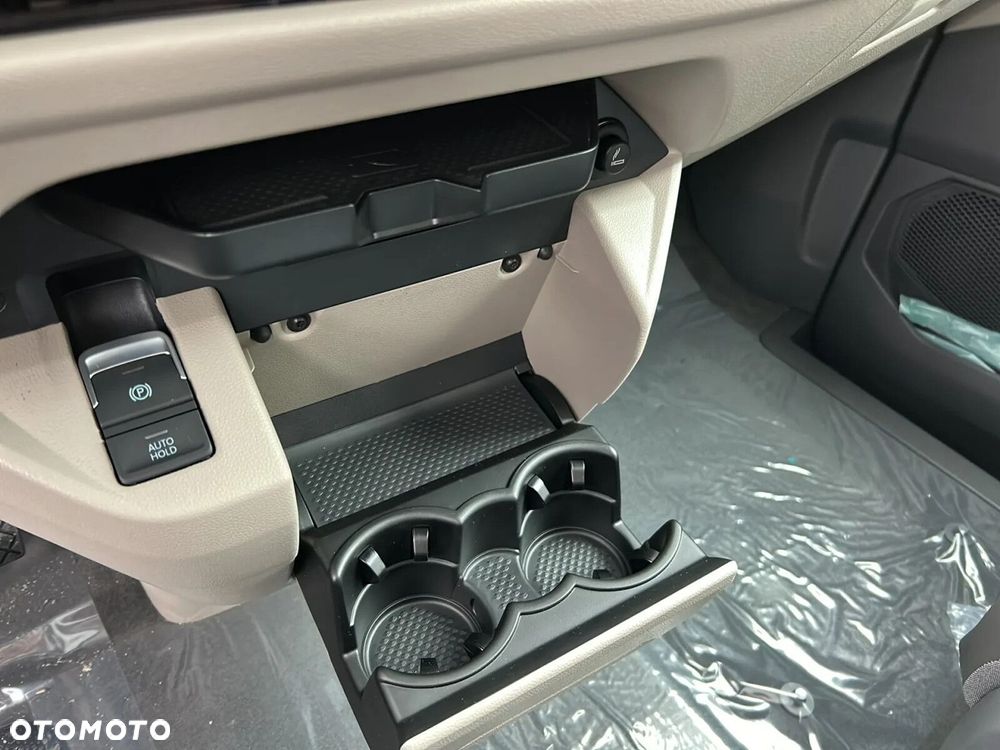 Volkswagen Multivan - 27