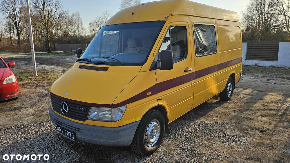 Mercedes-Benz 312 - 5