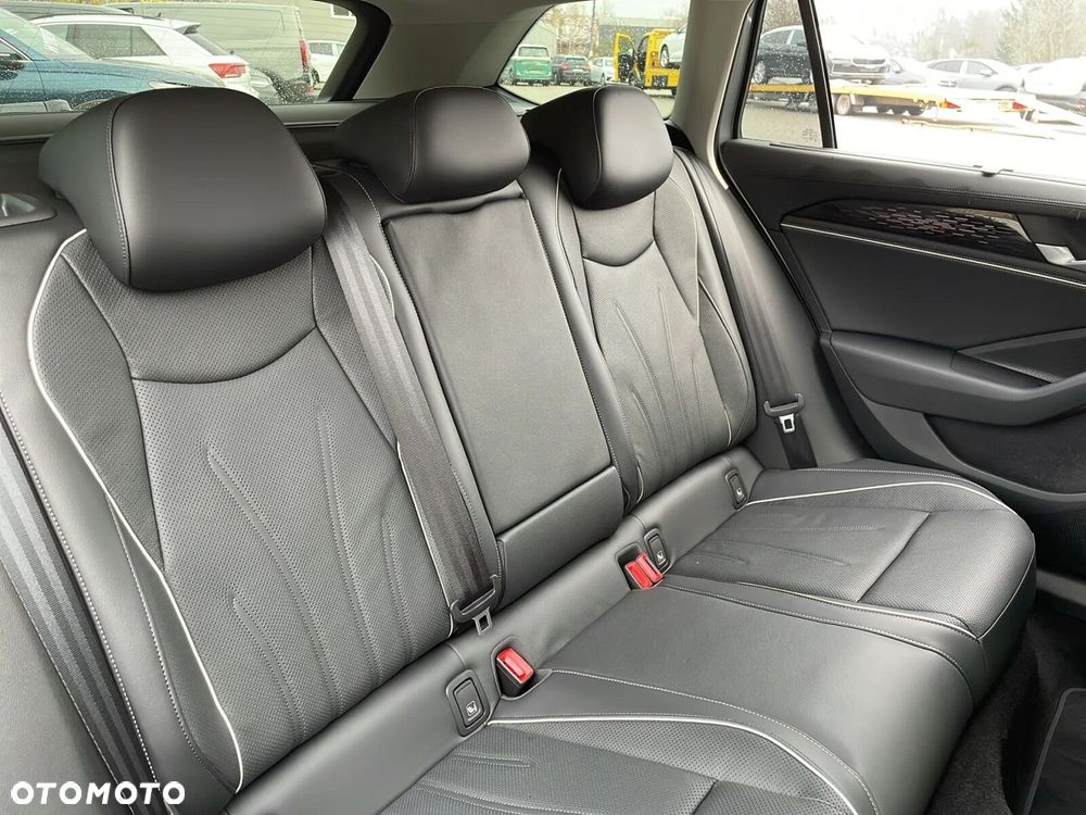 Volkswagen Passat Variant - 21