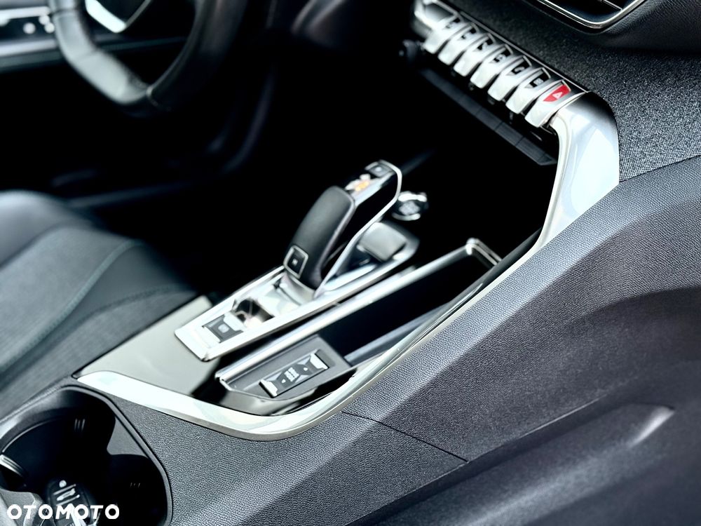 Peugeot 3008 BlueHDi 130 Stop & Start EAT8 Allure Pack - 36