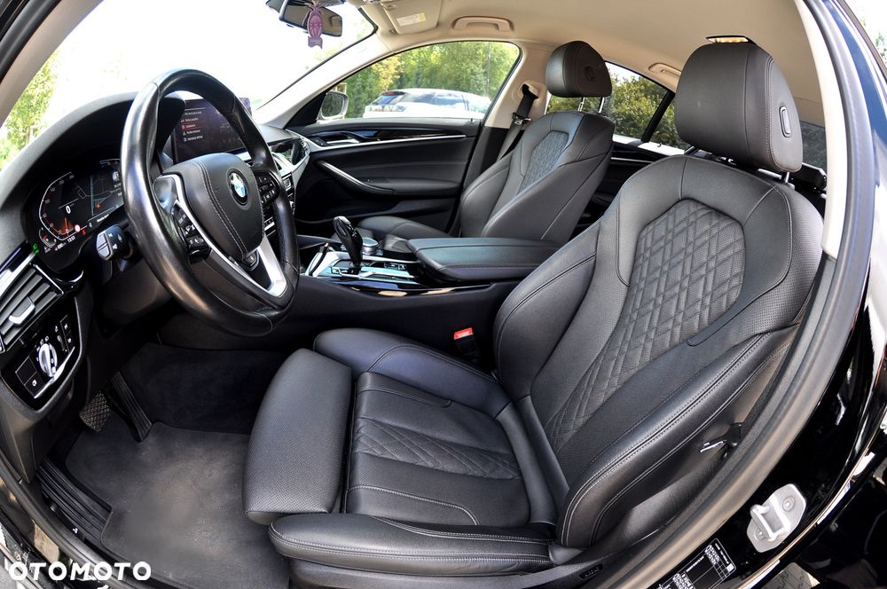 BMW Seria 5 520d xDrive Sport Line - 13