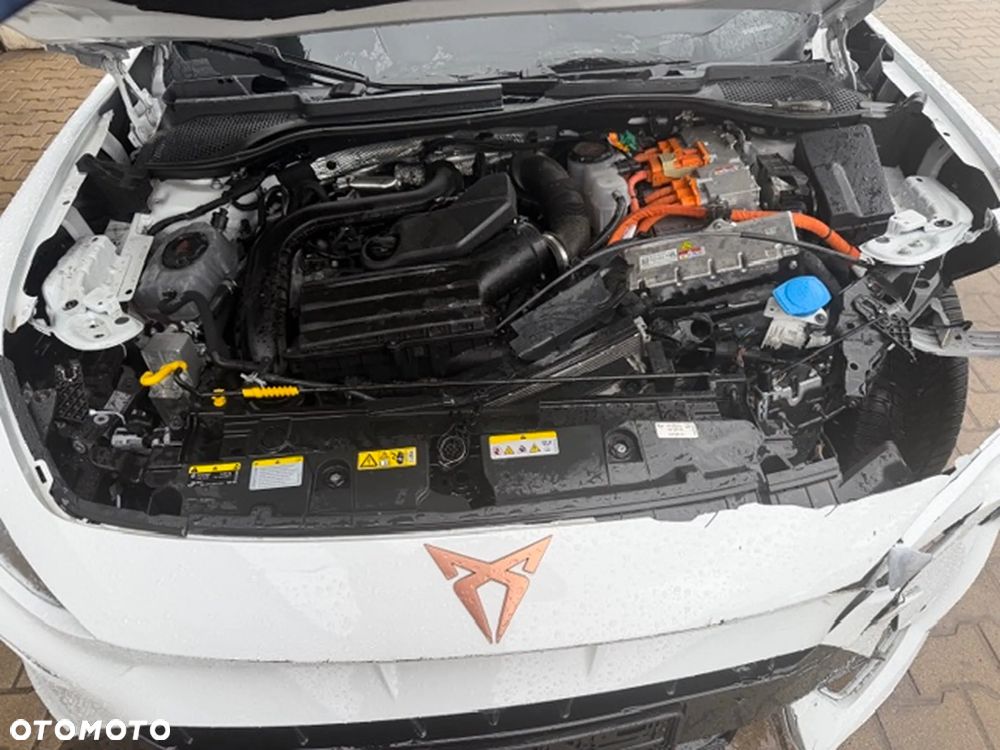 Cupra Formentor 1.5 e-Hybrid DSG - 8
