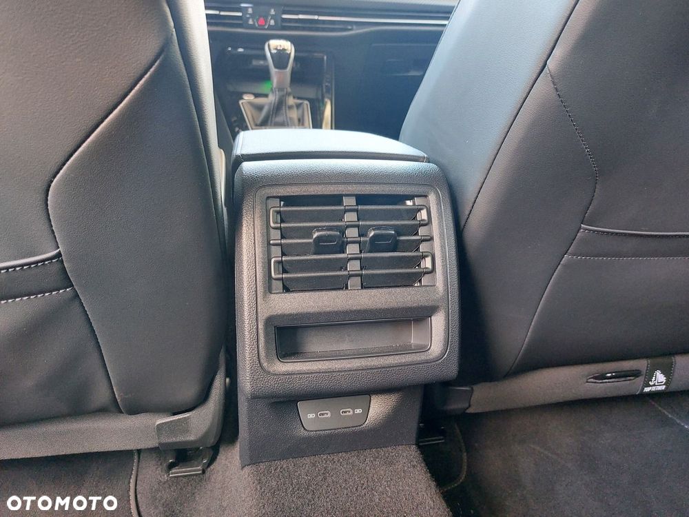 Volkswagen Golf - 15