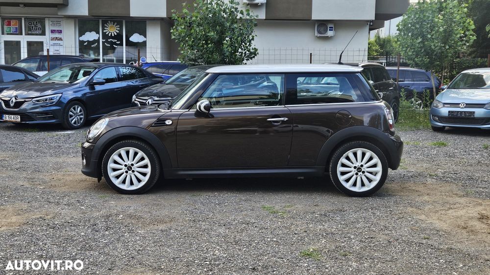 Mini Cooper Standard - 4