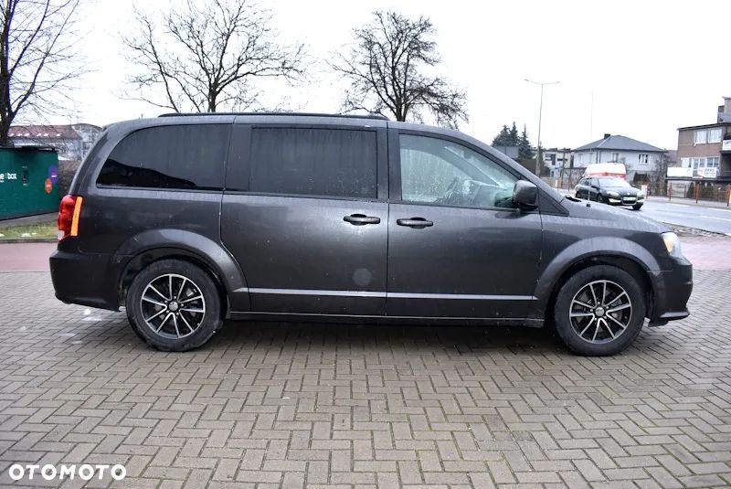 Dodge Grand Caravan 3.6 R/T - 5