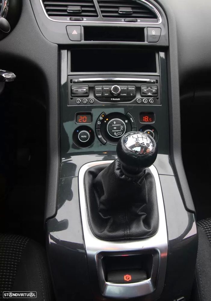 Peugeot 5008 1.6 BlueHDi Active - 25