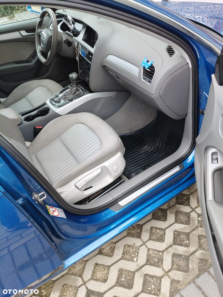 Audi A4 Avant 2.0 TDI DPF multitronic Ambiente - 18