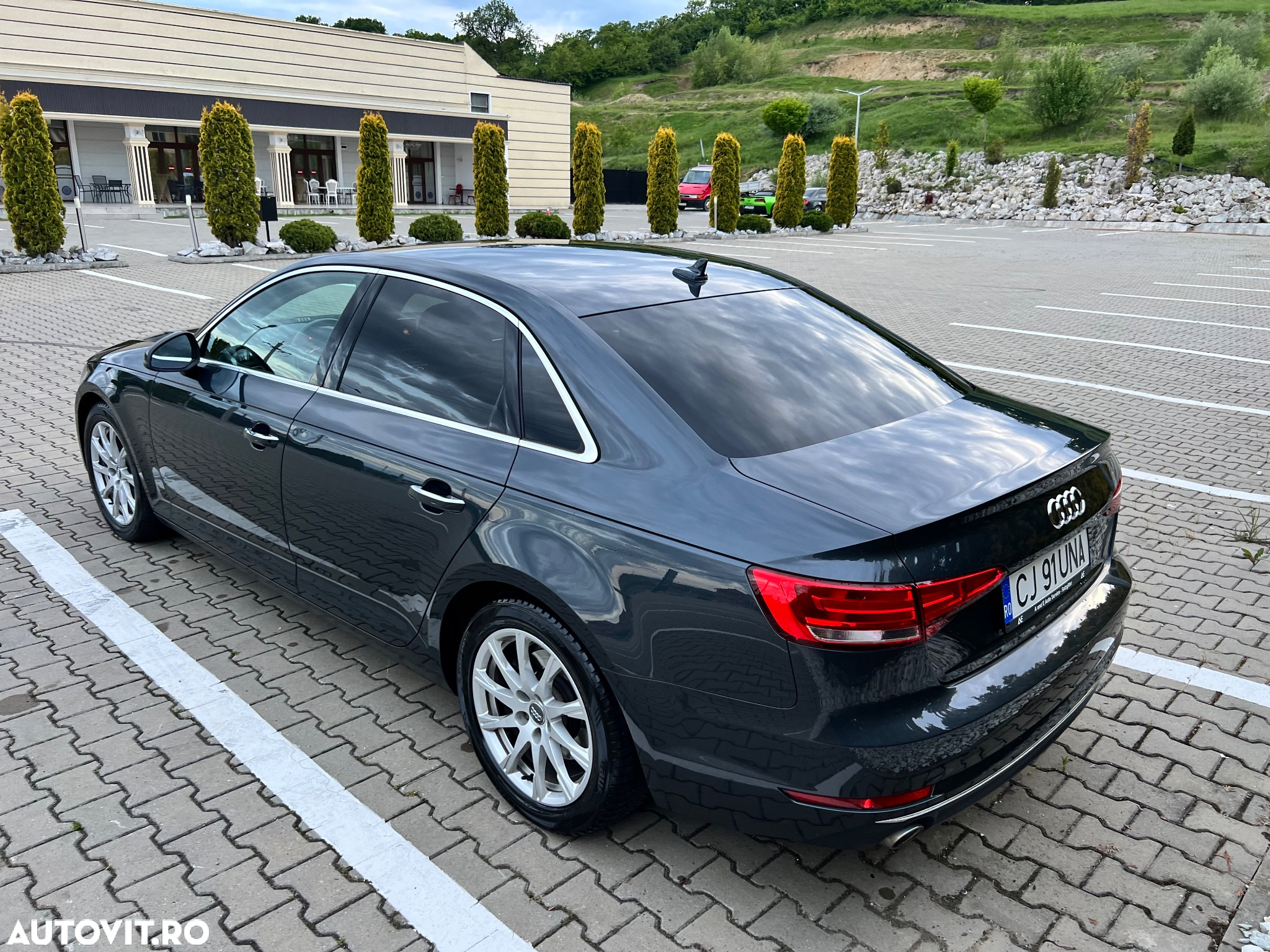 Audi A4 Avant 2.0 TDI S tronic - 9