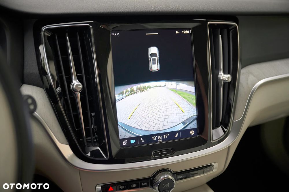 Volvo V60 B4 D Geartronic Inscription - 36