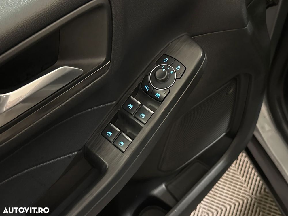 Ford Kuga - 14