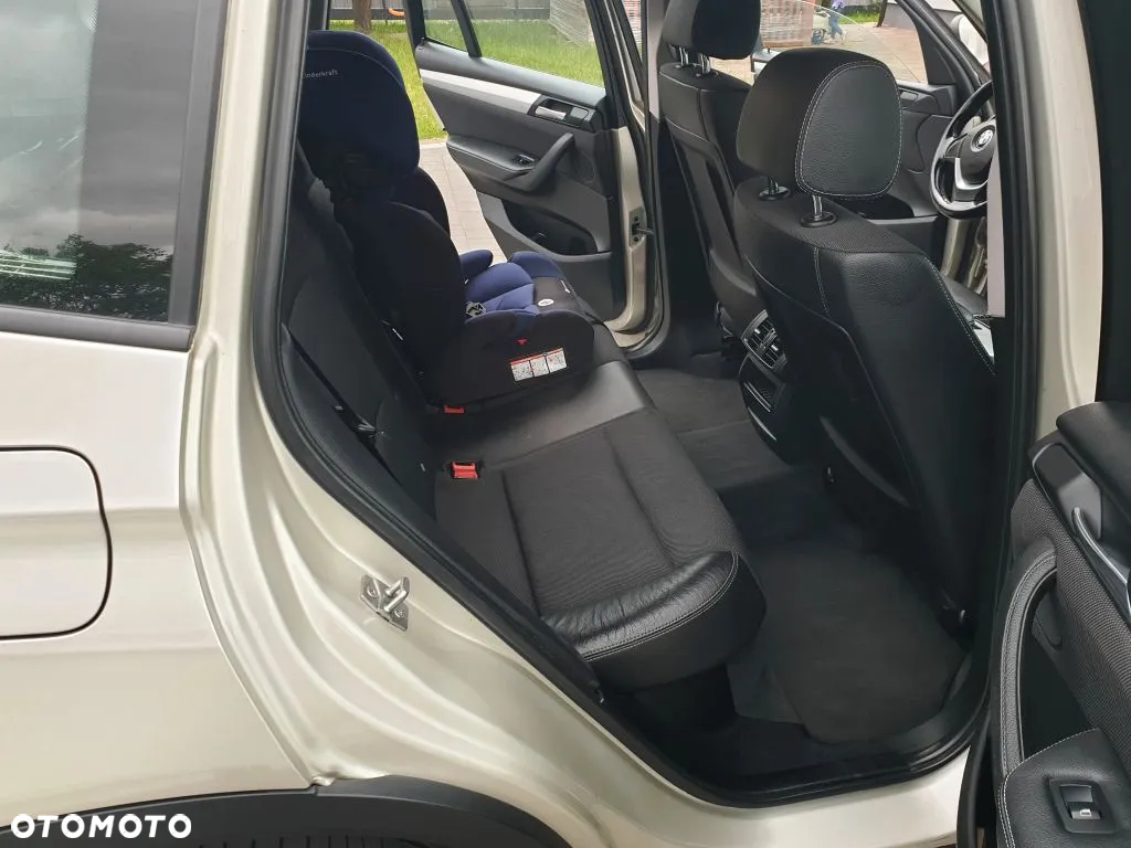 BMW X3 20d xDrive - 10