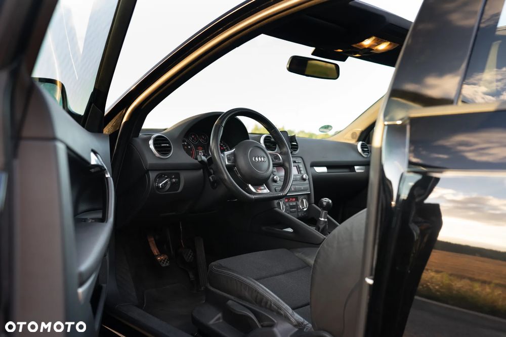 Audi A3 3-drzwiowe 1.8 TFSI S line Sportpaket - 35