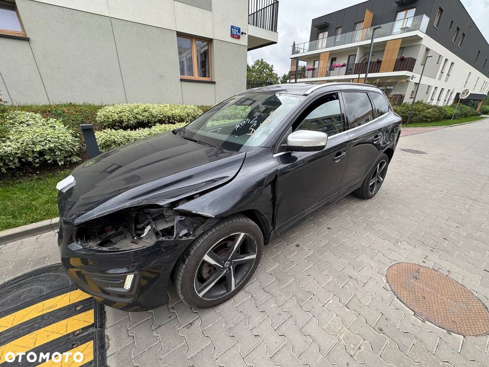 Volvo XC 60 T6 AWD RDesign - 2