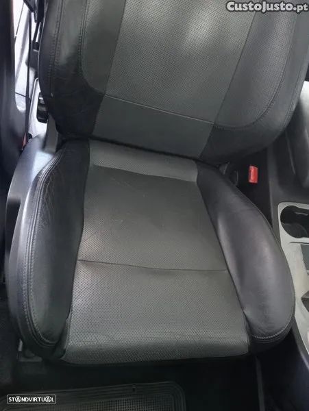 Ford S-Max 1.8 TDCi Titanium 7L - 7