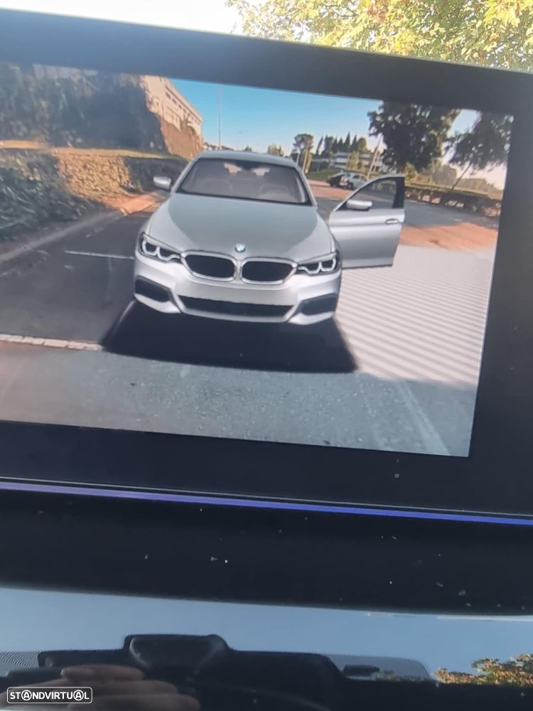 BMW 530 d xDrive Pack M Auto - 27