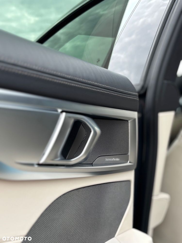 BMW Seria 8 840d xDrive mHEV - 11