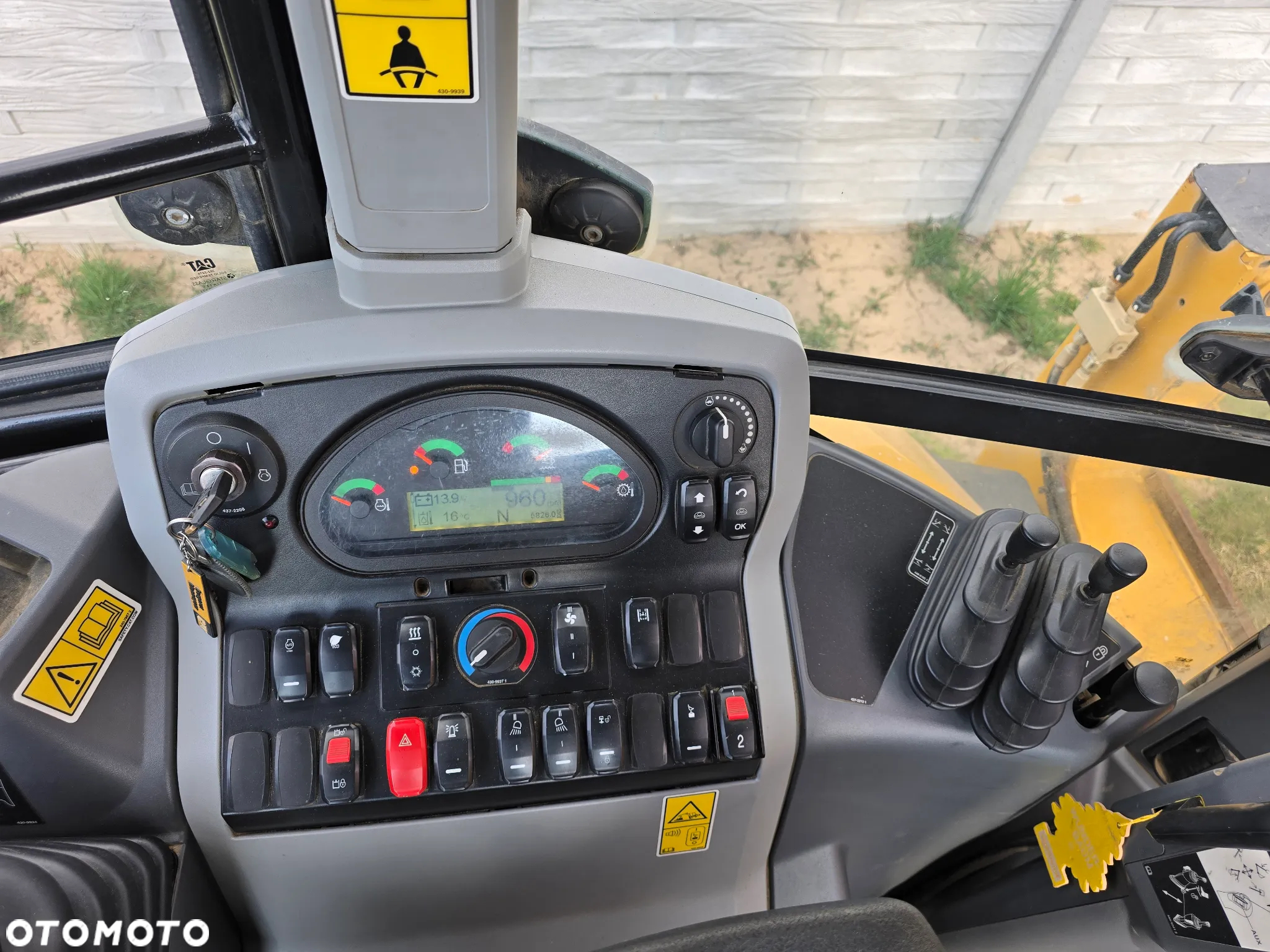 JCB - 5