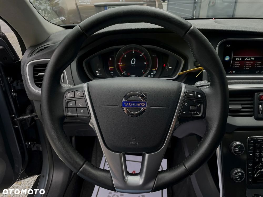 Volvo V40 Cross Country D3 Momentum - 23