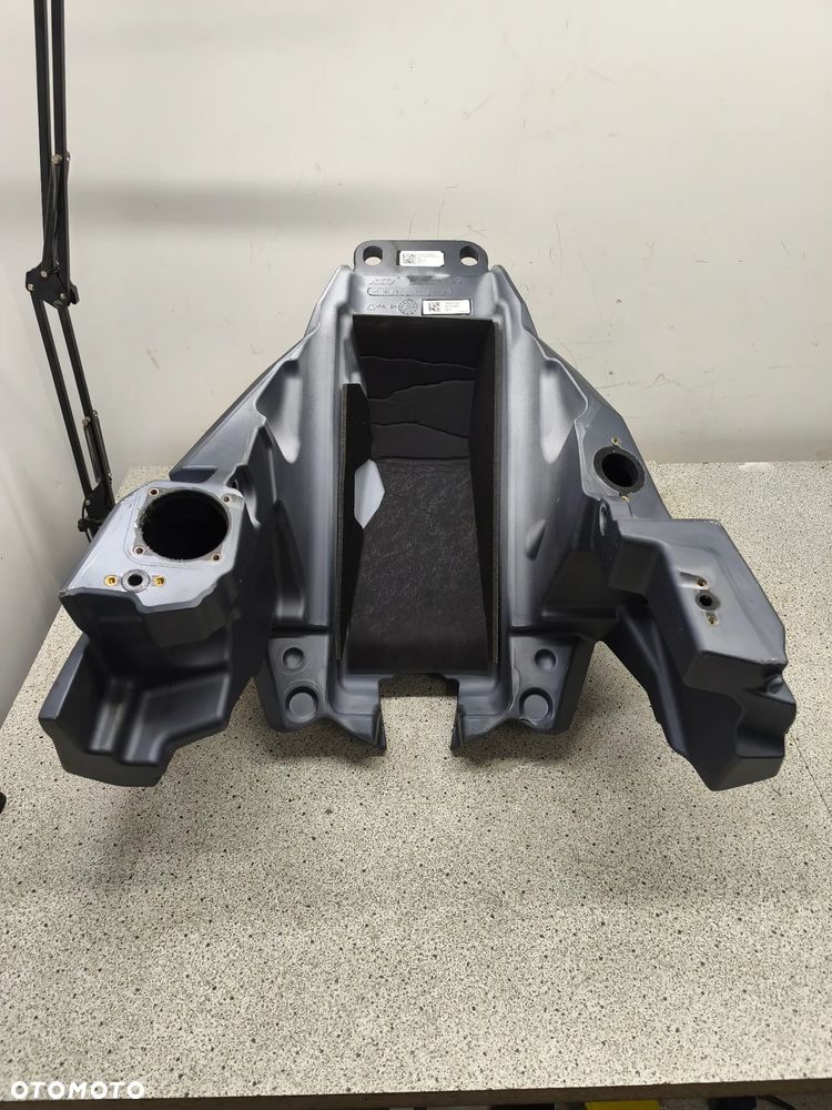 Bak, zbiornik paliwa KTM 1290 Super Duke GT - 29