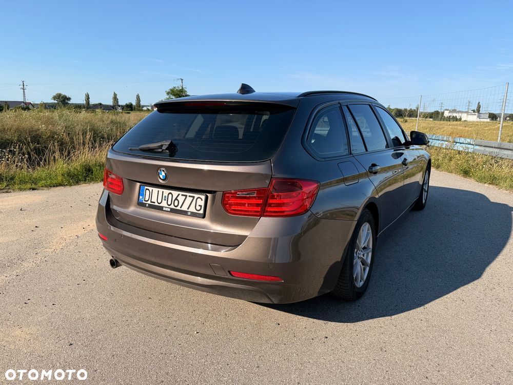 BMW Seria 3 320d - 12