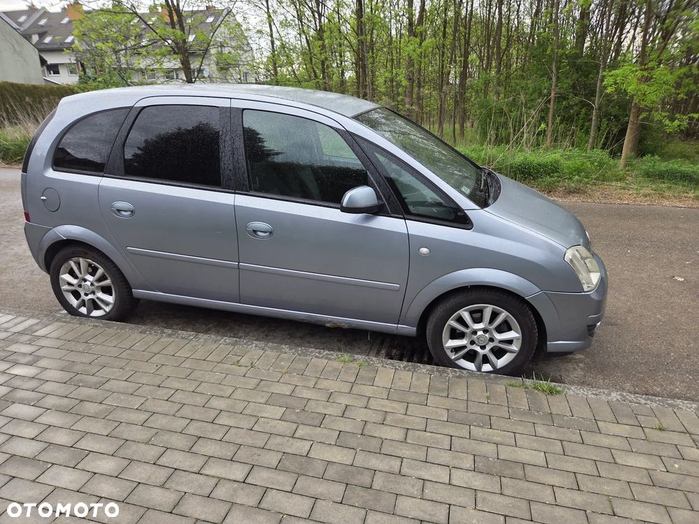 Opel Meriva 1.7 CDTI Cosmo - 1