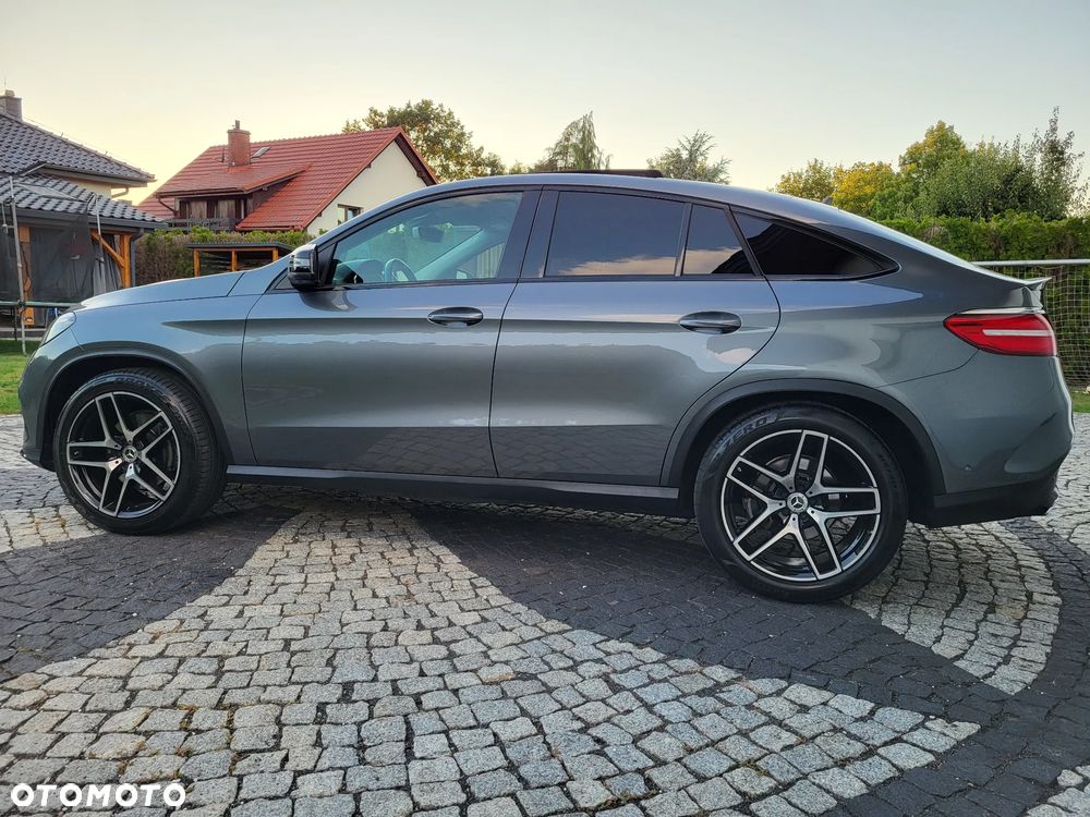 Mercedes-Benz GLE - 10